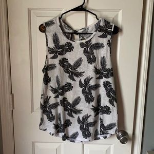 Black and White Palm Leaves Top